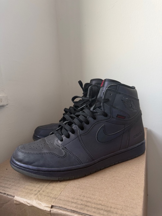 Nike Other - Jordan 1 Retro High Zoom Fearless